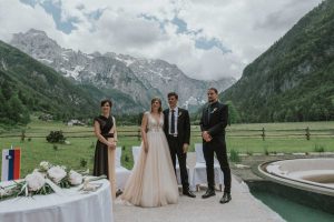 Porocni-fotografi-moramo-najti-prave-porocne-pare (1)